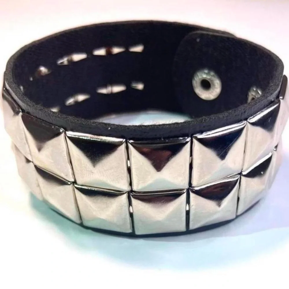 2 pcs Gothic Spiked studded faux leather punk bracelet emo Rivets